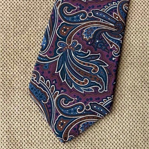 Hunting Horn 100% Silk Tie - Picture 1 of 4